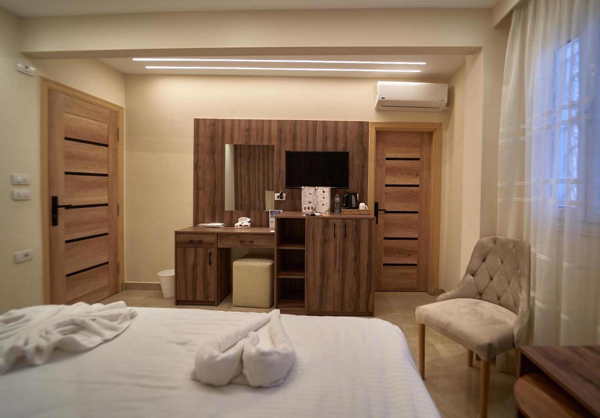The Palace Pyramids Hotel Nazlet el-Sisi Экстерьер фото
